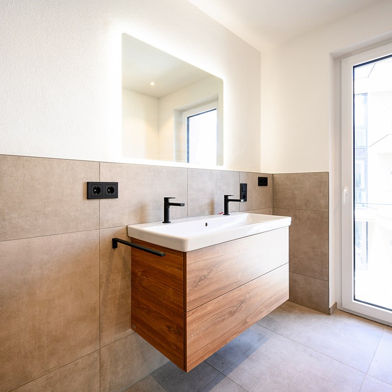 Modernes Badezimmer in Neubauwohnung in Hülben